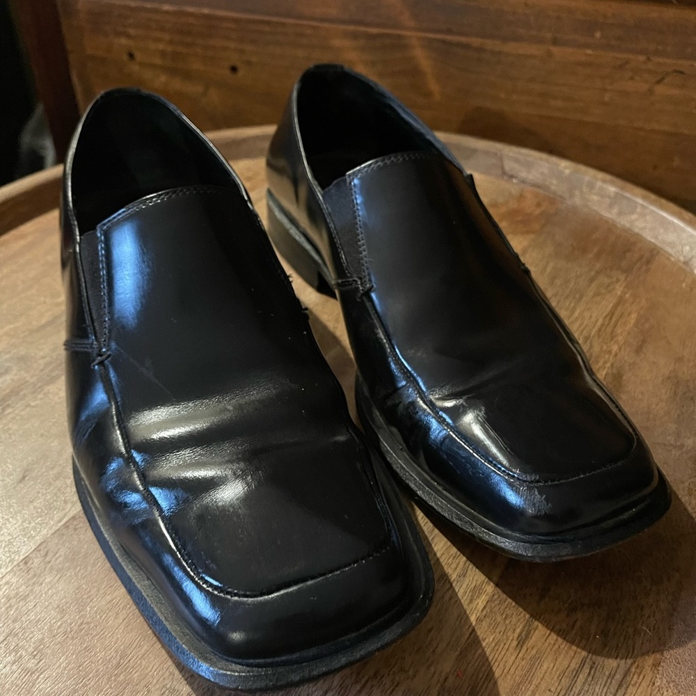 Men’s Via Spiga black dress shoes
